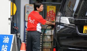 HK, petrol station, refueling