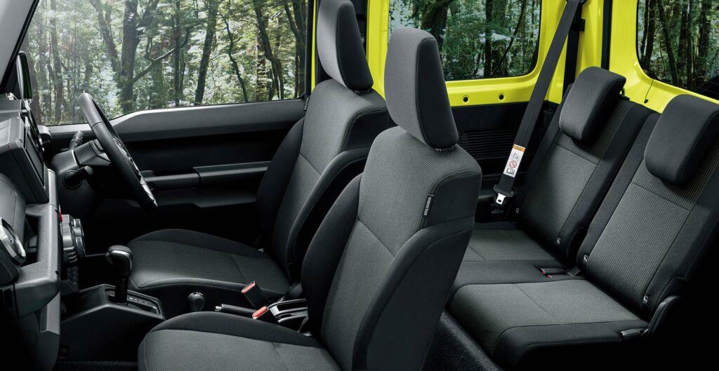 Suzuki Jimny, Car interior